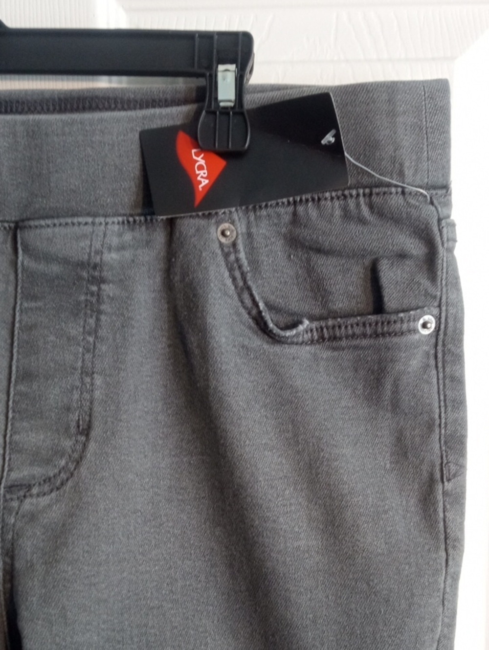 LOGO CROPPED BLACK DENIM - Picture 9 of 10